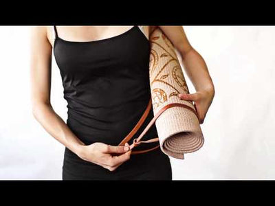 Macrame yoga mat carrier/strap, roller skate leash for Chara –  Macrayaymacrame